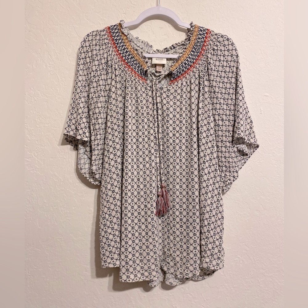 Knox Rose Black and White Smocked Puff Sleeve Blouse